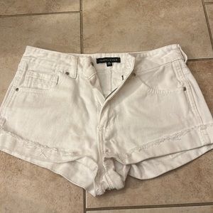 Kendall & Kylie denim shorts - size 26